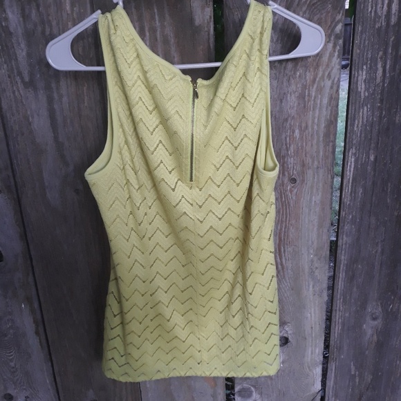 Adorable lime green banana republic tank. - Picture 4 of 4